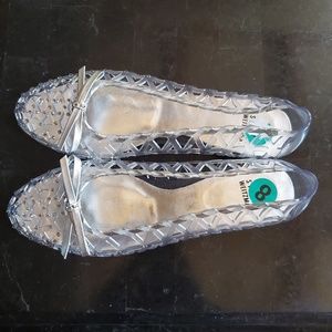 NWOT Stuart Weitzman Flats with Swarovski Crystals